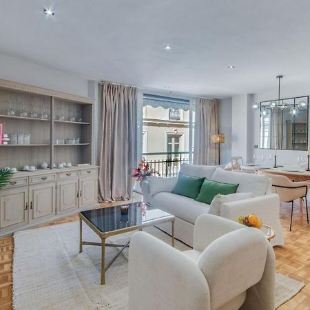Cervantes Luxury Apartment Málaga Eksteriør billede
