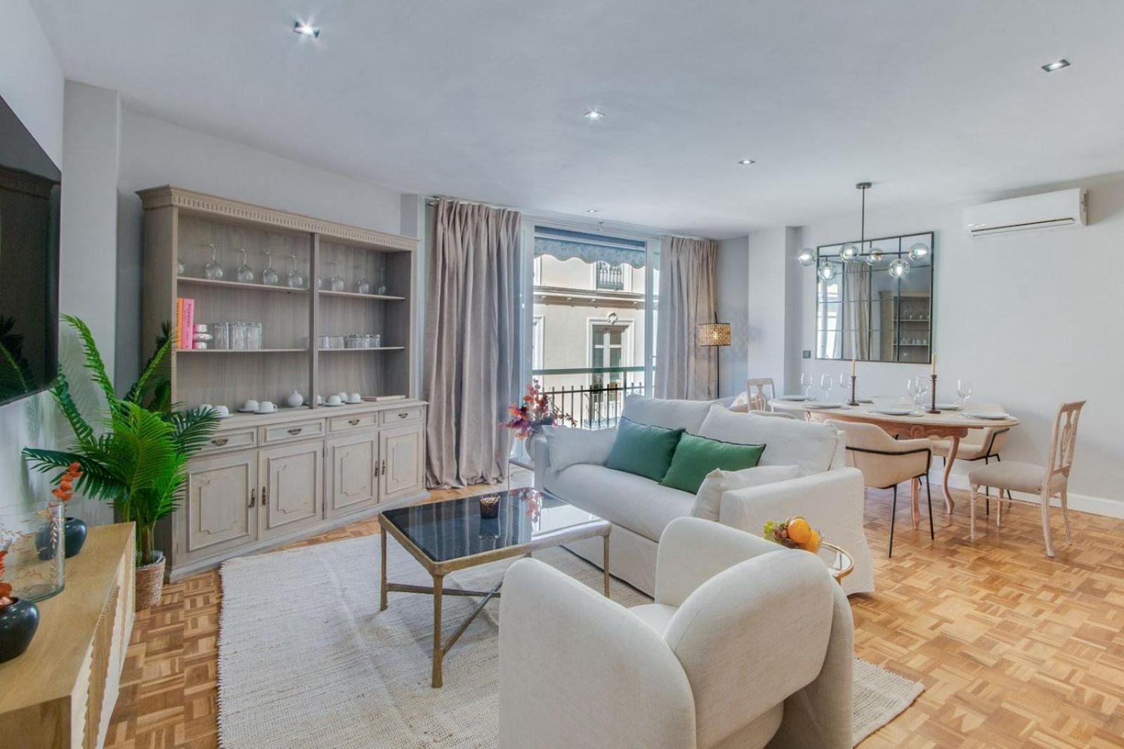 Cervantes Luxury Apartment Málaga Eksteriør billede